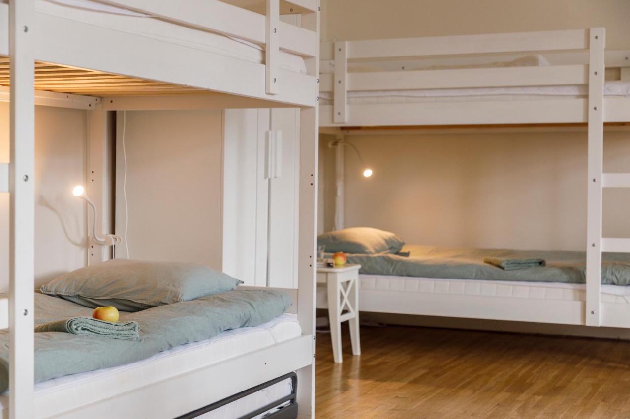 Kalvs Skolhus Hostel ภายนอก รูปภาพ