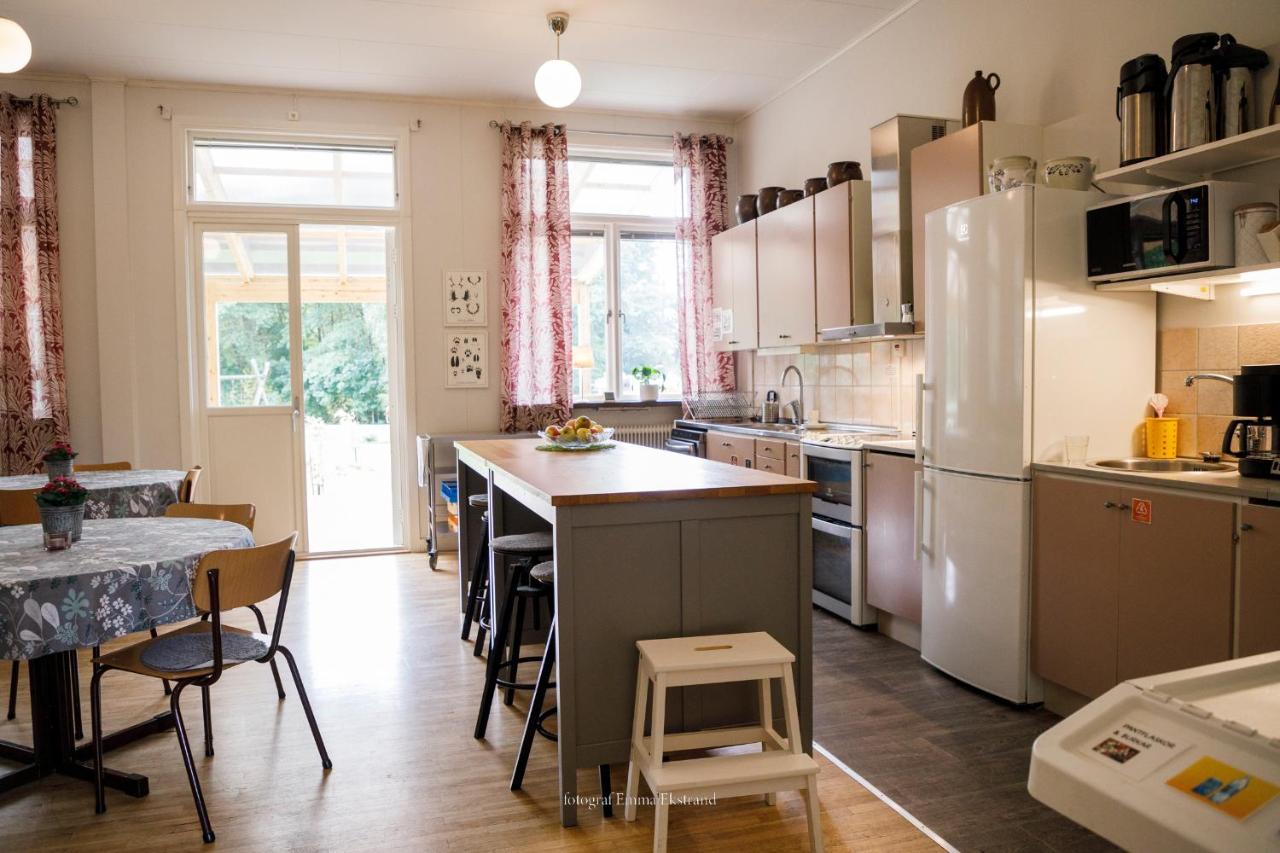 Kalvs Skolhus Hostel ภายนอก รูปภาพ