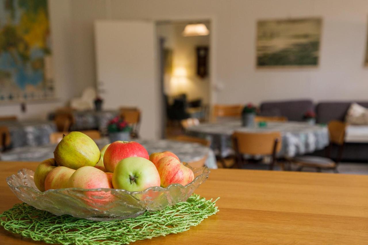Kalvs Skolhus Hostel ภายนอก รูปภาพ